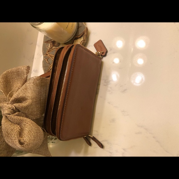 Coach Wristlet - Picture 3 of 3